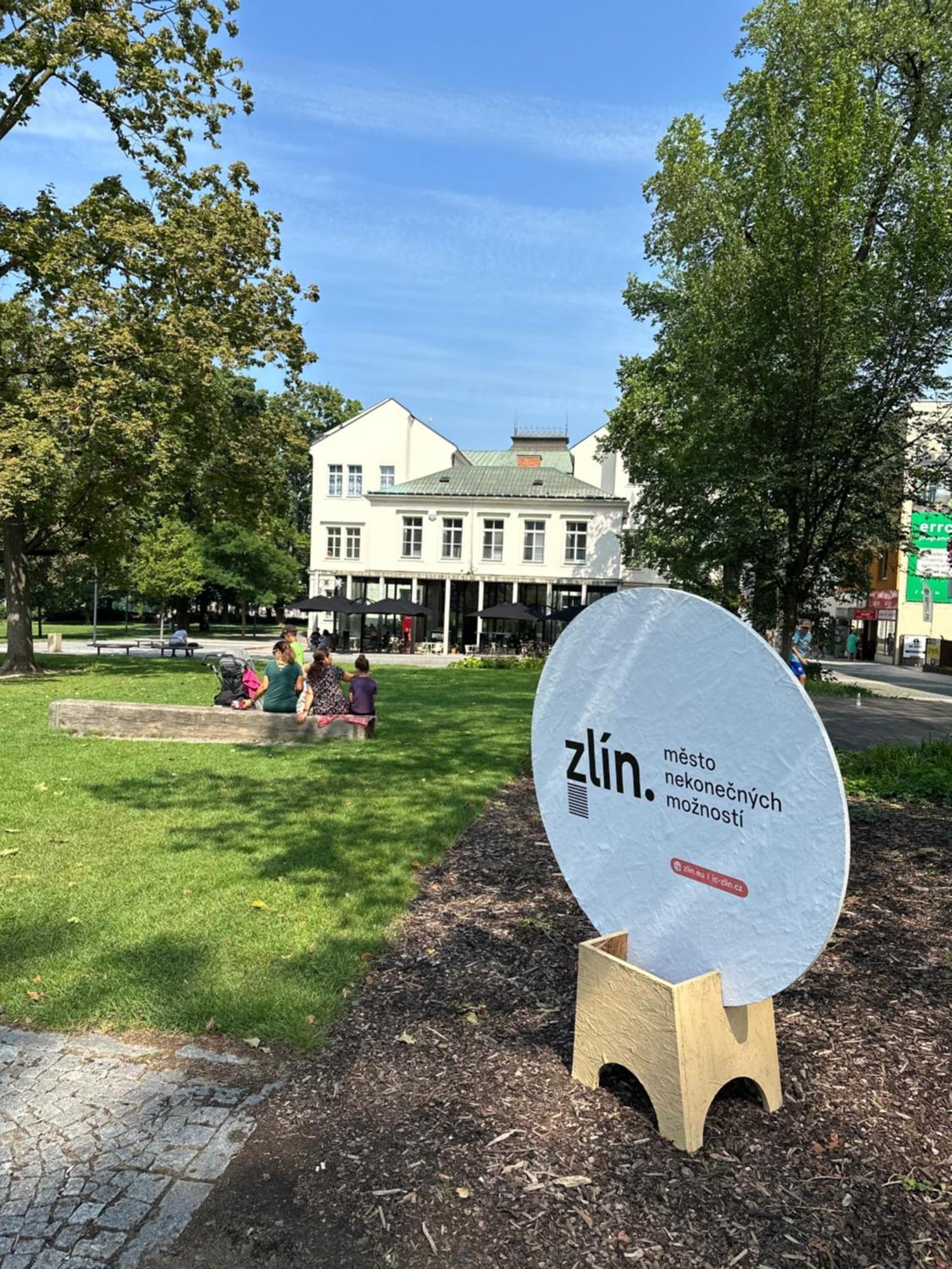 Appartamento Rezidence Sadova Zlín Esterno foto
