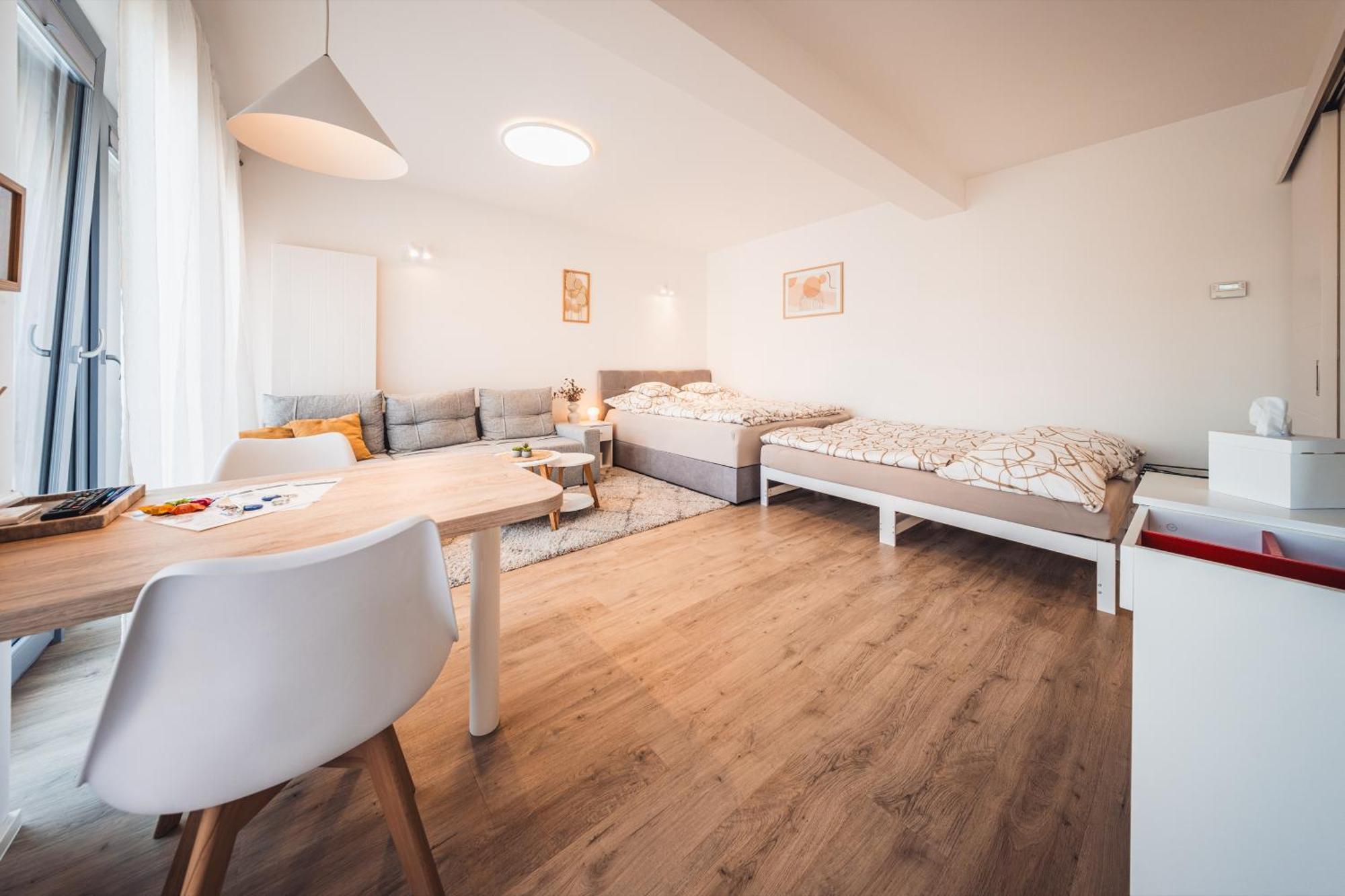Appartamento Rezidence Sadova Zlín Esterno foto